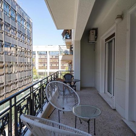 Vibrant Urban Getaway: Charming 2-Bedroom Near Bars, Parks, And Metro Athens Exterior photo